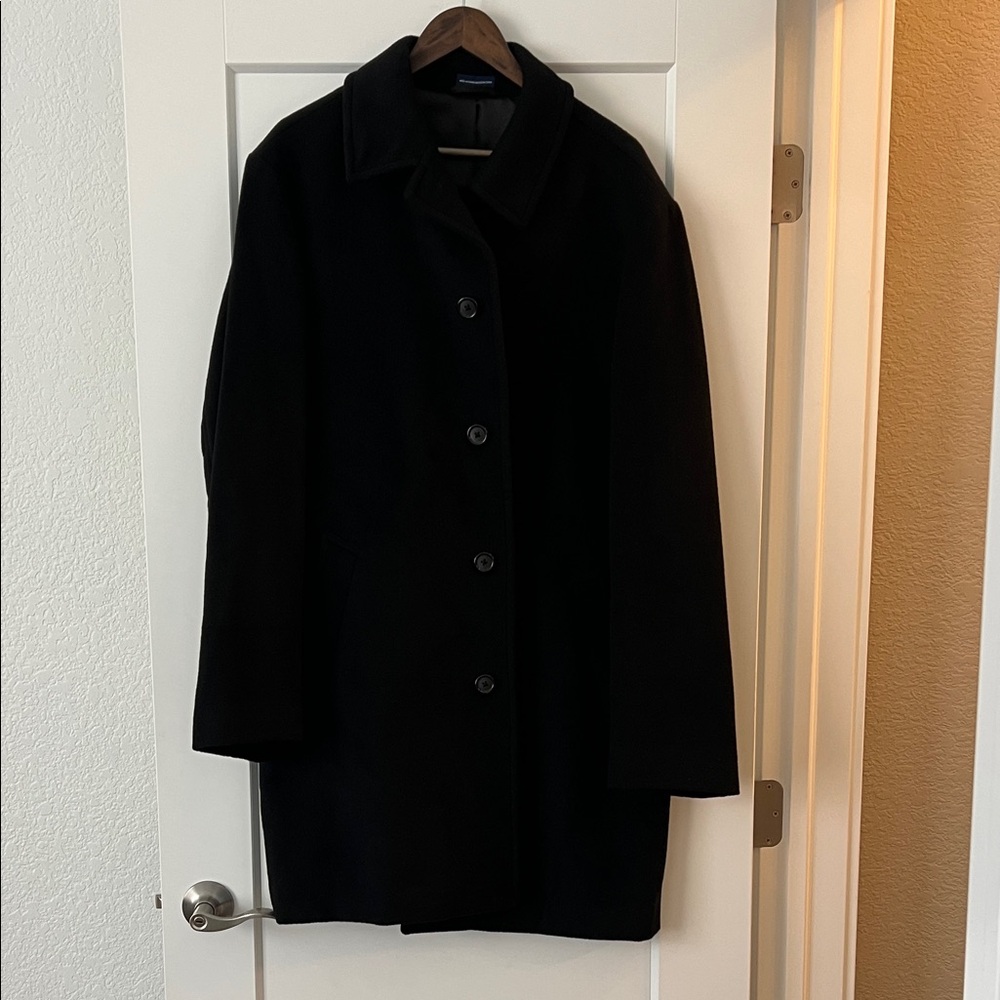 Like New Men’s Single Breasted Pea Coat